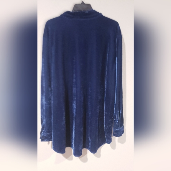 JMS (Just my size) Women's Button Down Velvet Shacket Size 3X - Picture 3 of 7